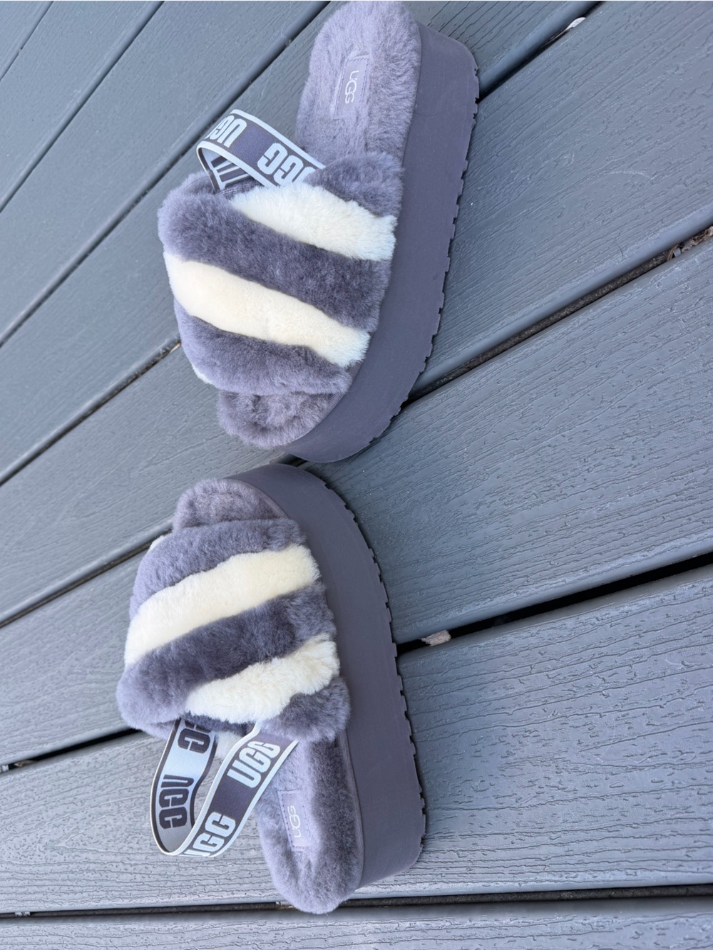 UGG Disco Stripe Slides - Picture 5 of 6